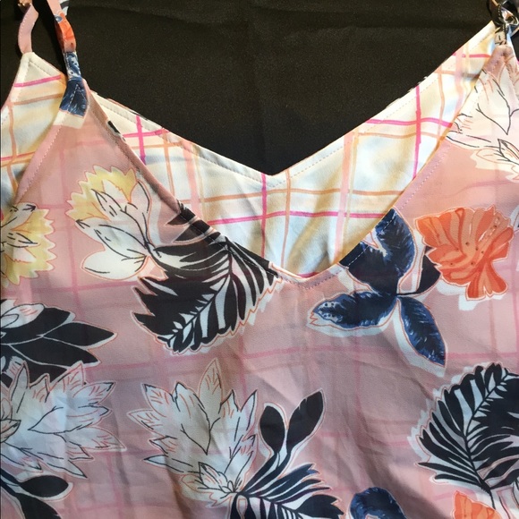 a•n•deawy spaghetti strap tank top Cami. - Picture 4 of 6